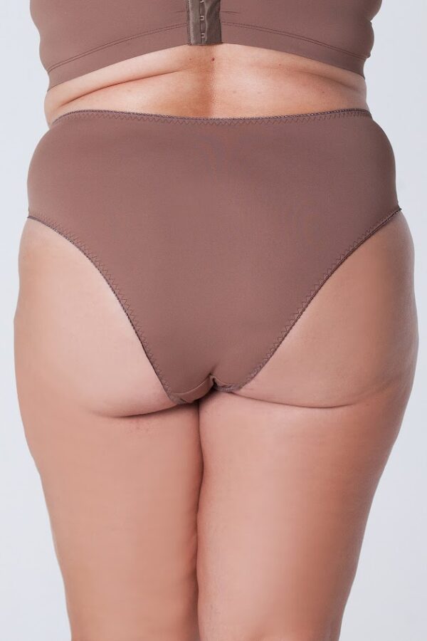 Calcinha com Detalhe em Renda Tradicional Plus Size - Image 2