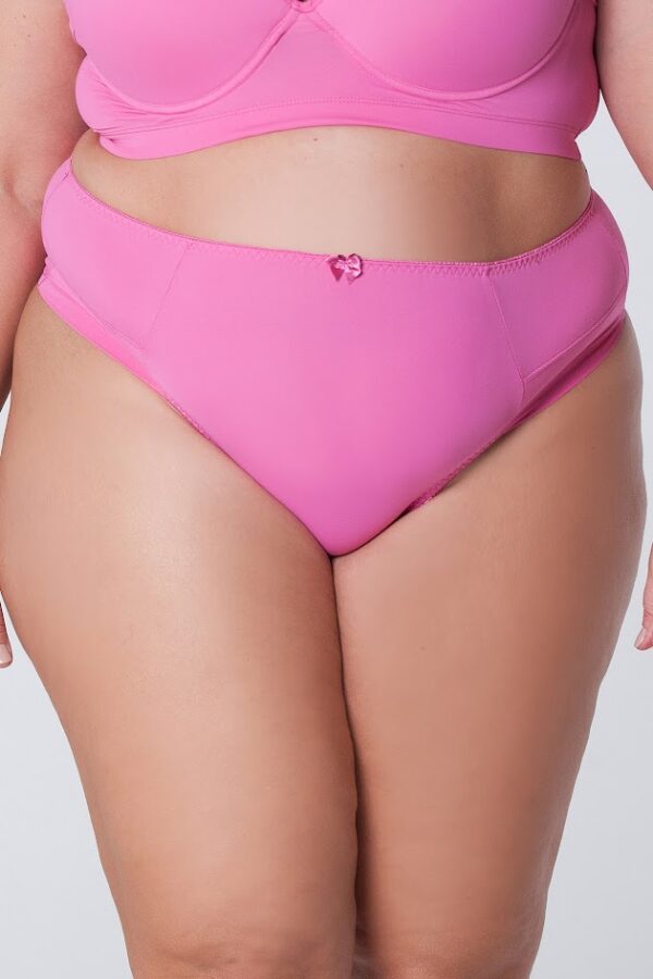 Calcinha com Detalhe em Renda Tradicional Plus Size
