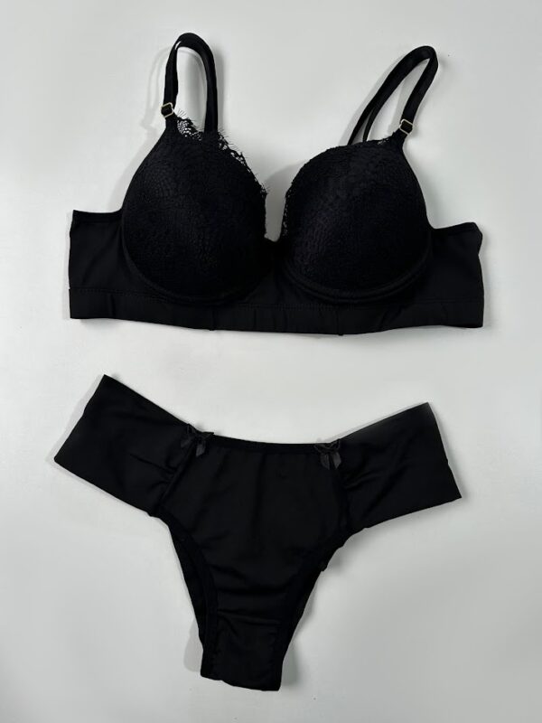 Conjunto Rendado com Base de Renda
